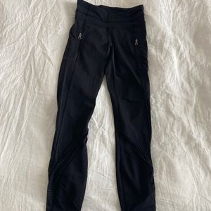 Lululemon leggings (old design)